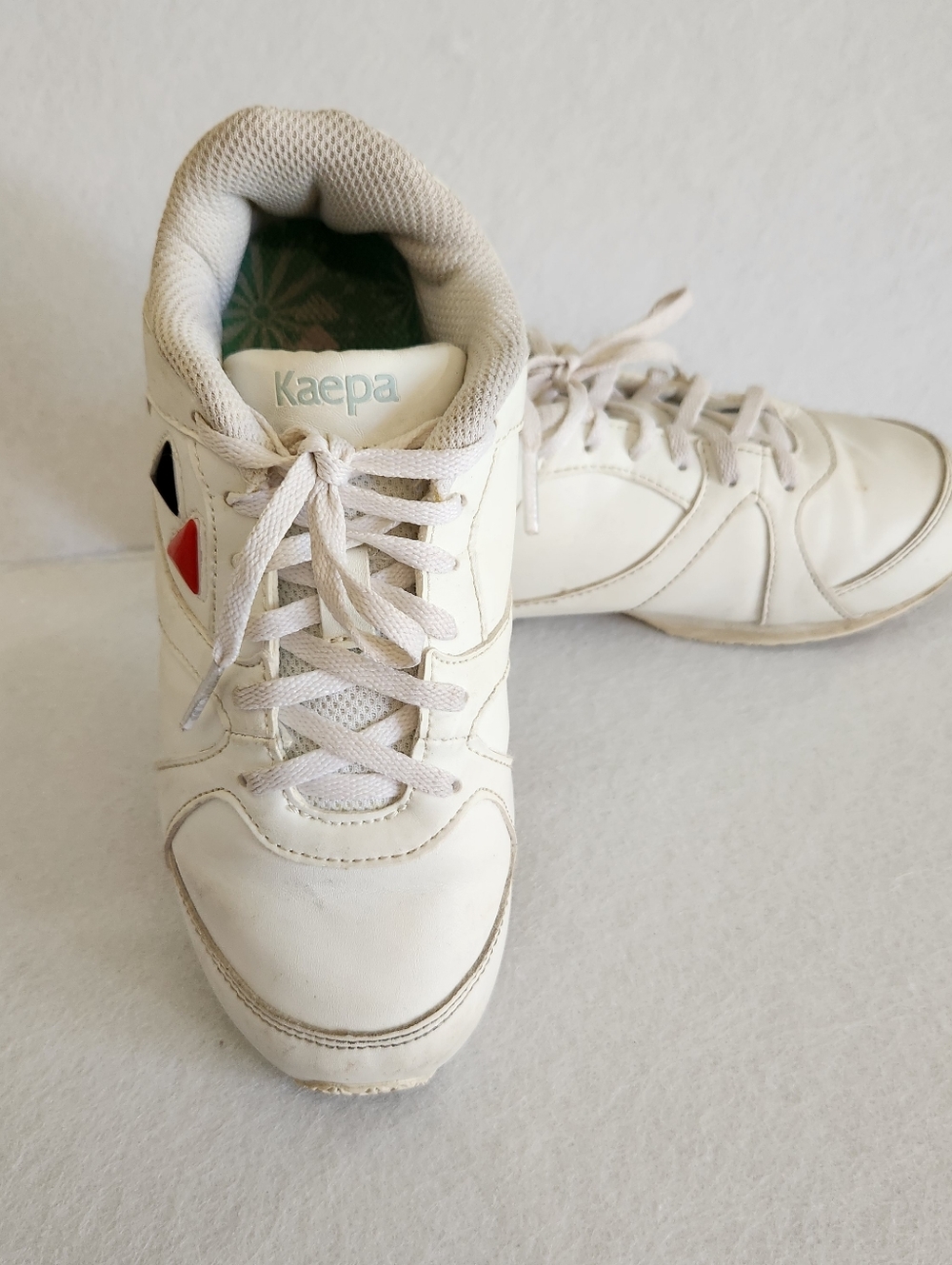 Kaepa White Cheer Athletic Sneakers with Accent Colors Size 1